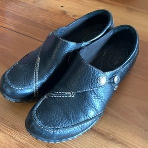 Women’s black leather shoes